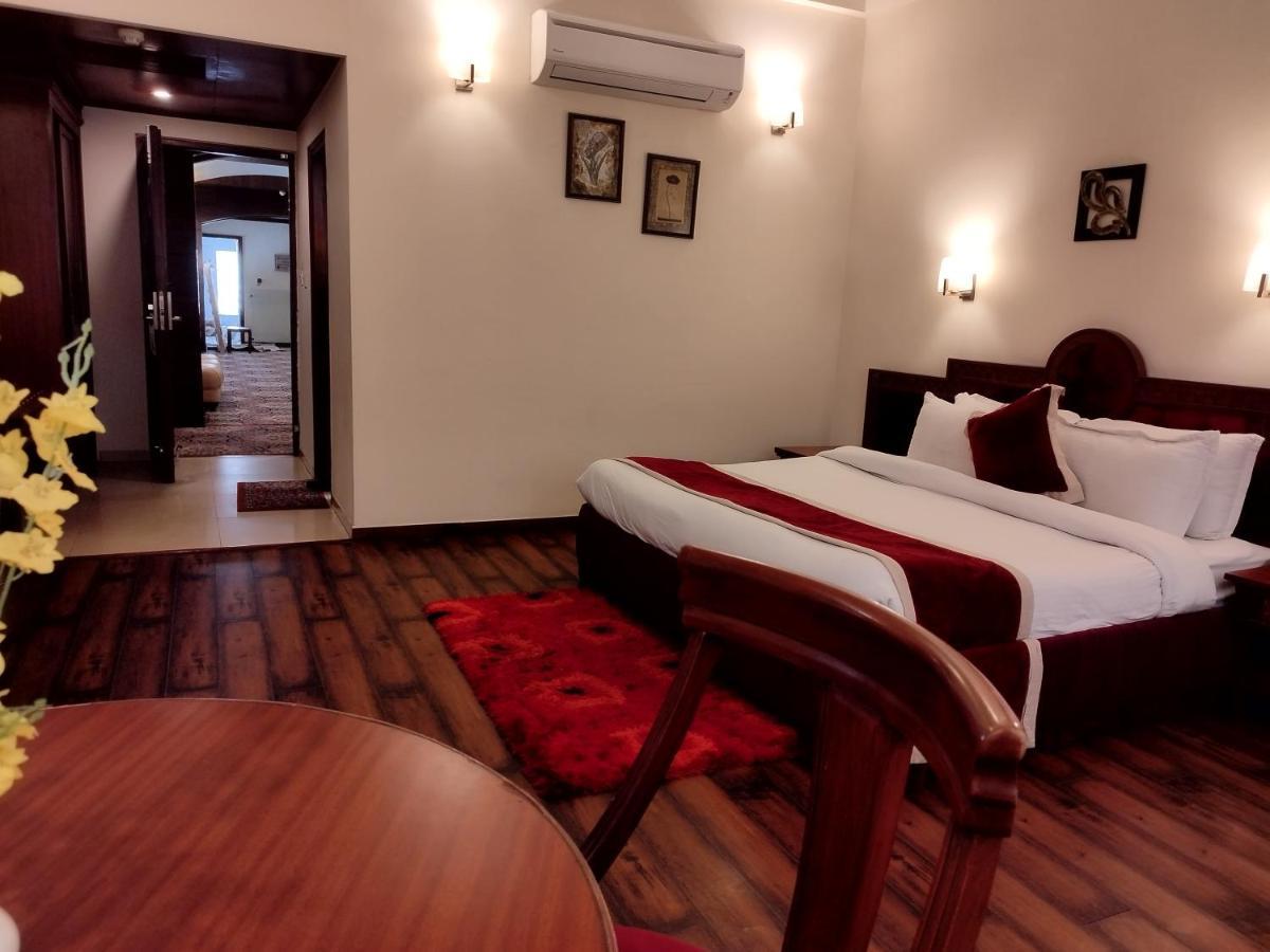 Hotel Sepal Bathinda Exteriér fotografie